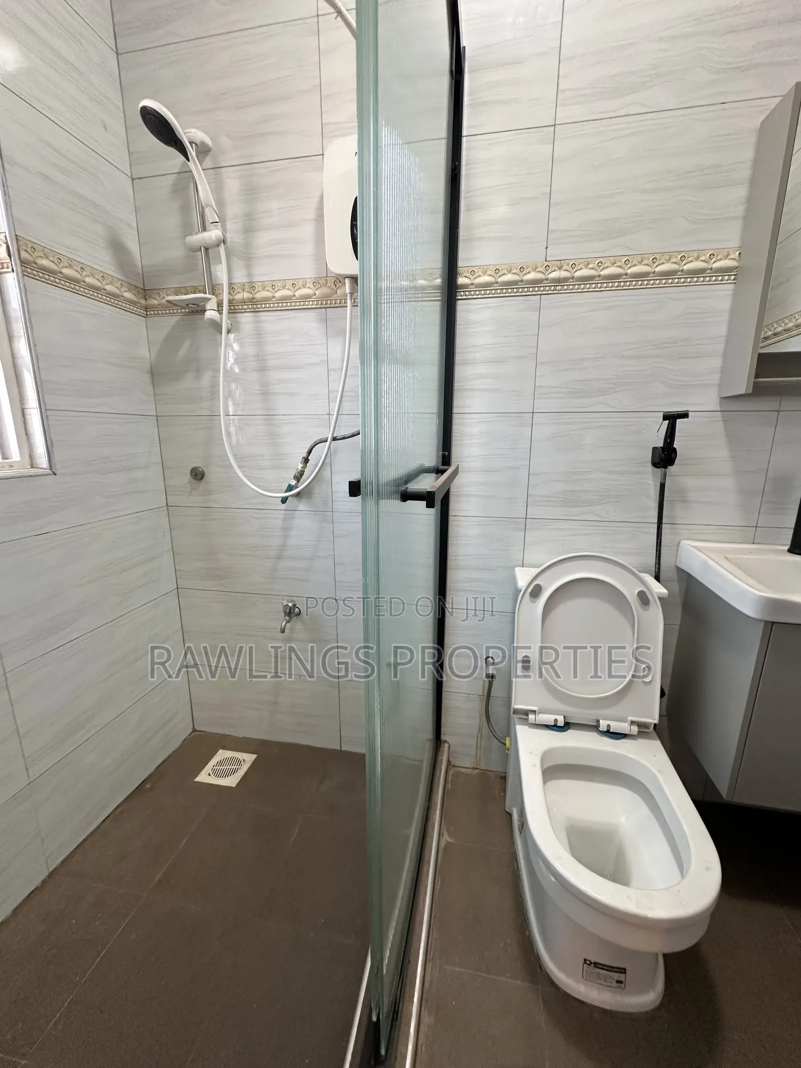 2bdrm Apartment in Human Rights, Makindye for rent