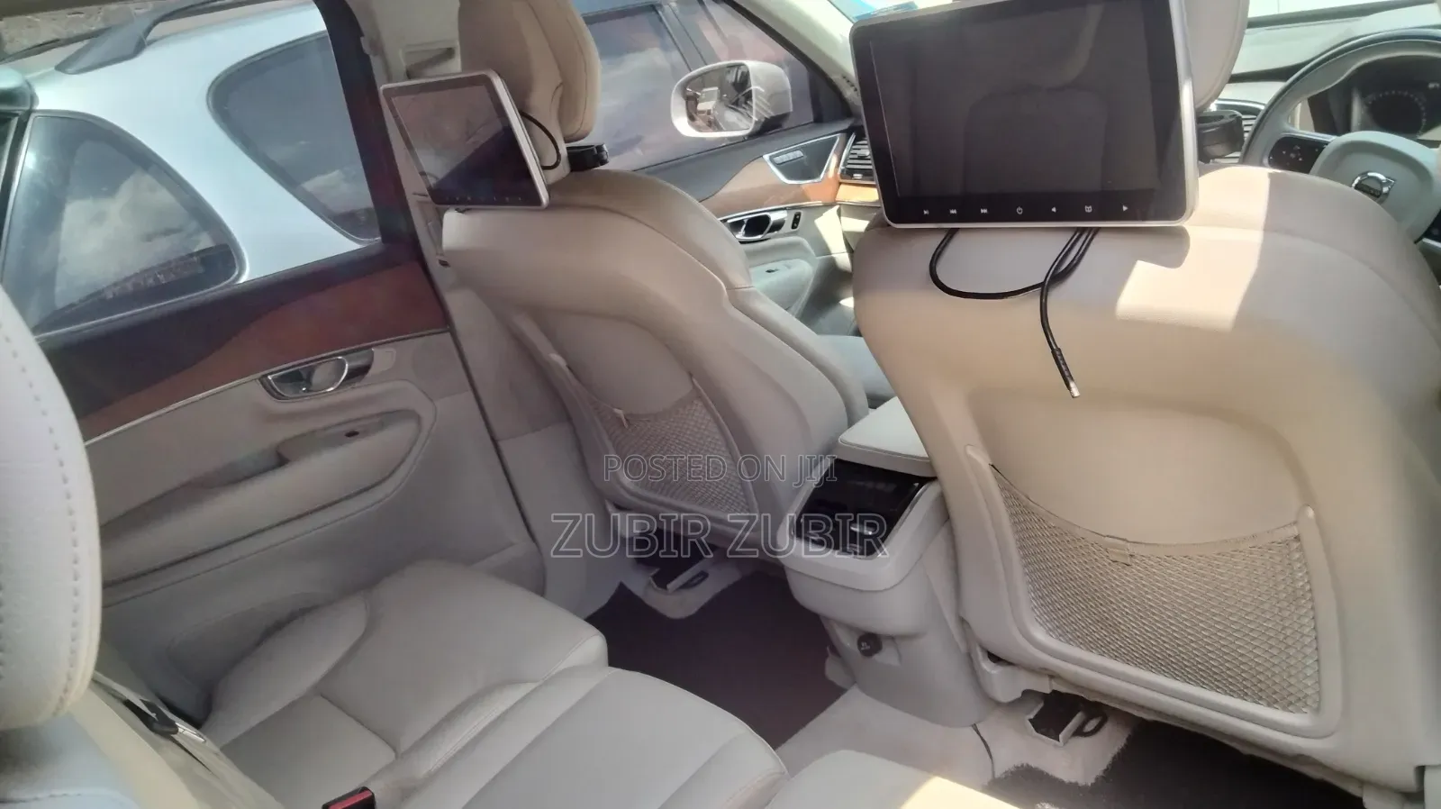 Volvo XC90 2017 Gold