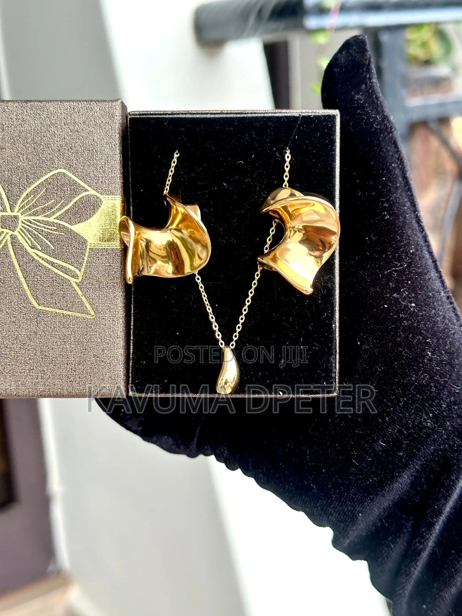 Ladies Accessories