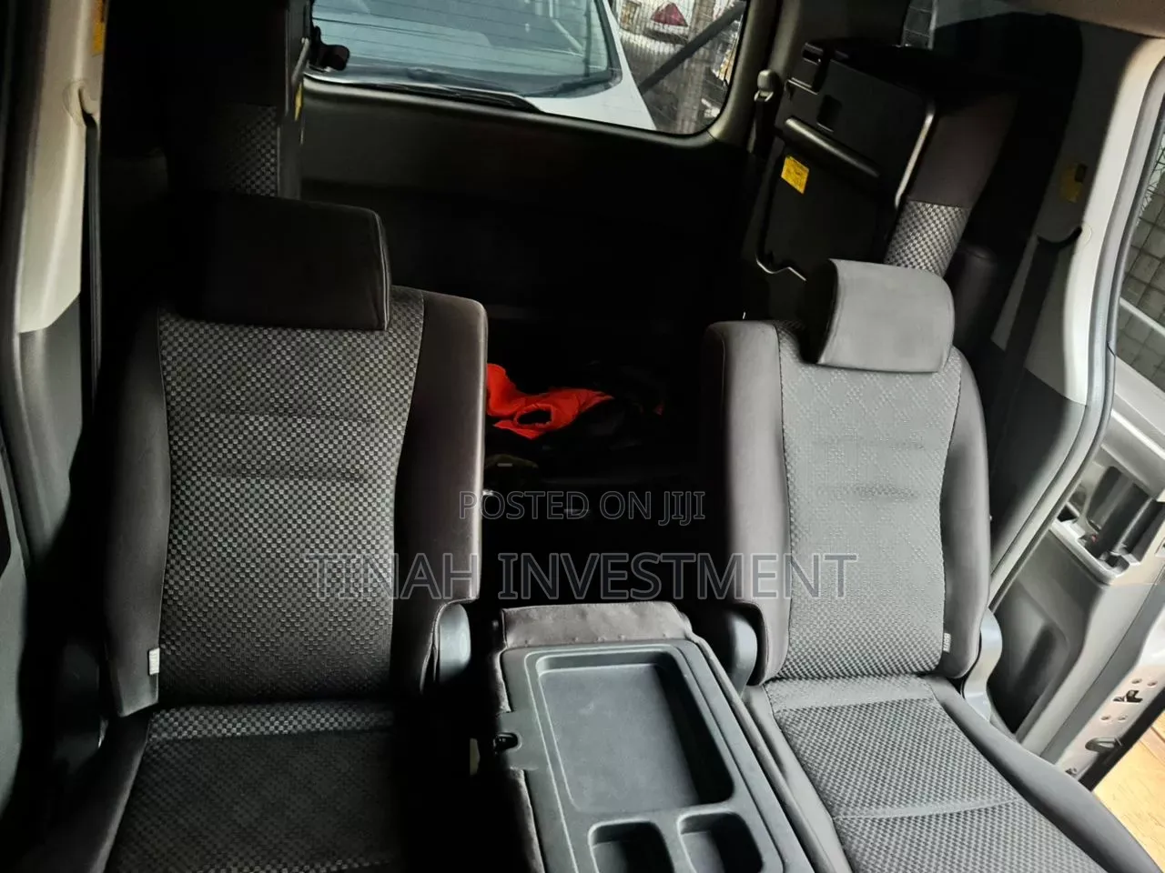 Toyota Noah 2009 Silver
