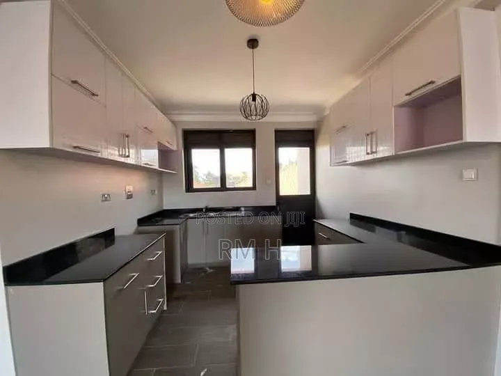 2bdrm Apartment in Kansanga Muyenga Rd, Central Division for rent