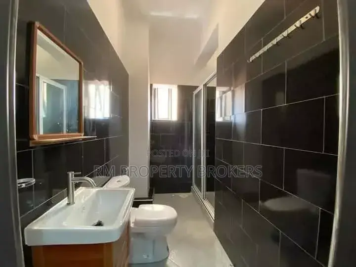 3bdrm Apartment in Kansanga, Central Division for rent