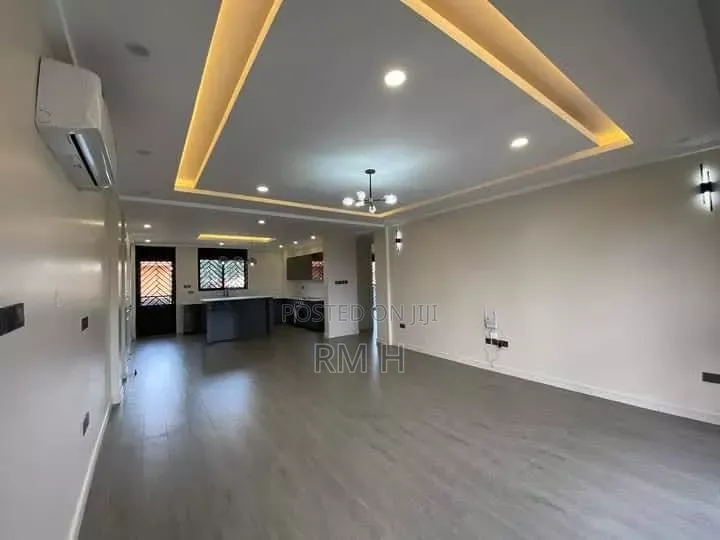 3bdrm Apartment in Bukasa Muyenga, Central Division for rent