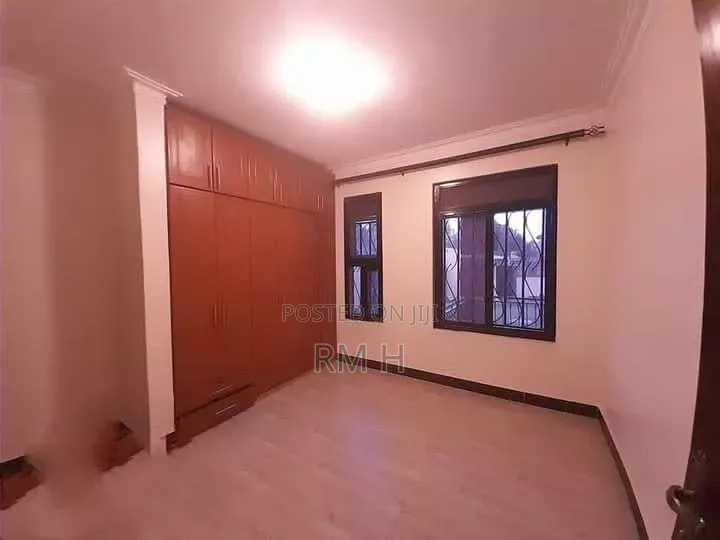4bdrm Duplex in Lubowa, Central Division for rent