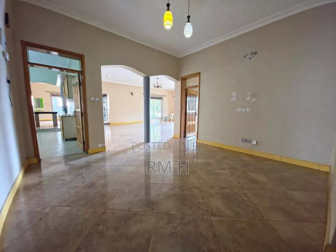 4bdrm Bungalow in Buziga, Central Division for rent