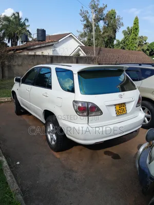 Toyota Harrier 2006 White