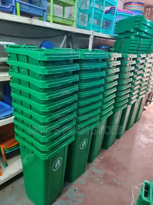 Elevated Outdoor 120litres Rolling Plastic Dust Bins Plastic Dust Bins