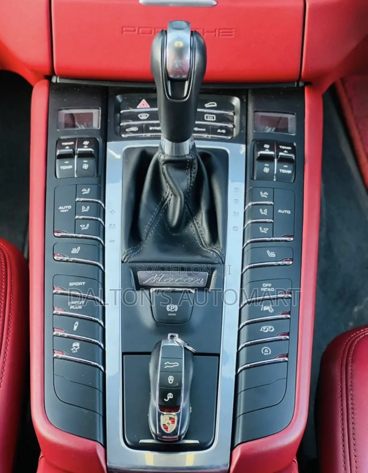 Porsche Macan GTS 2017 Blue