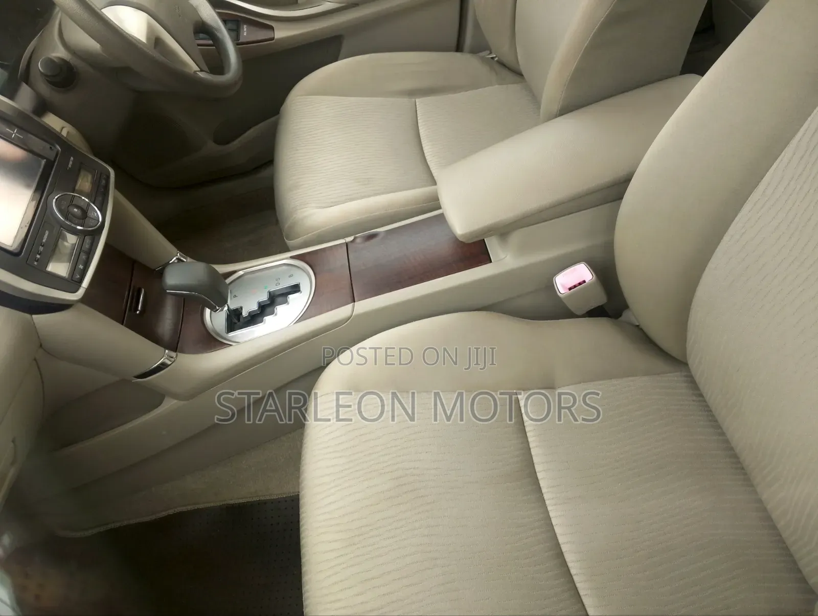 Toyota Premio 2011 White