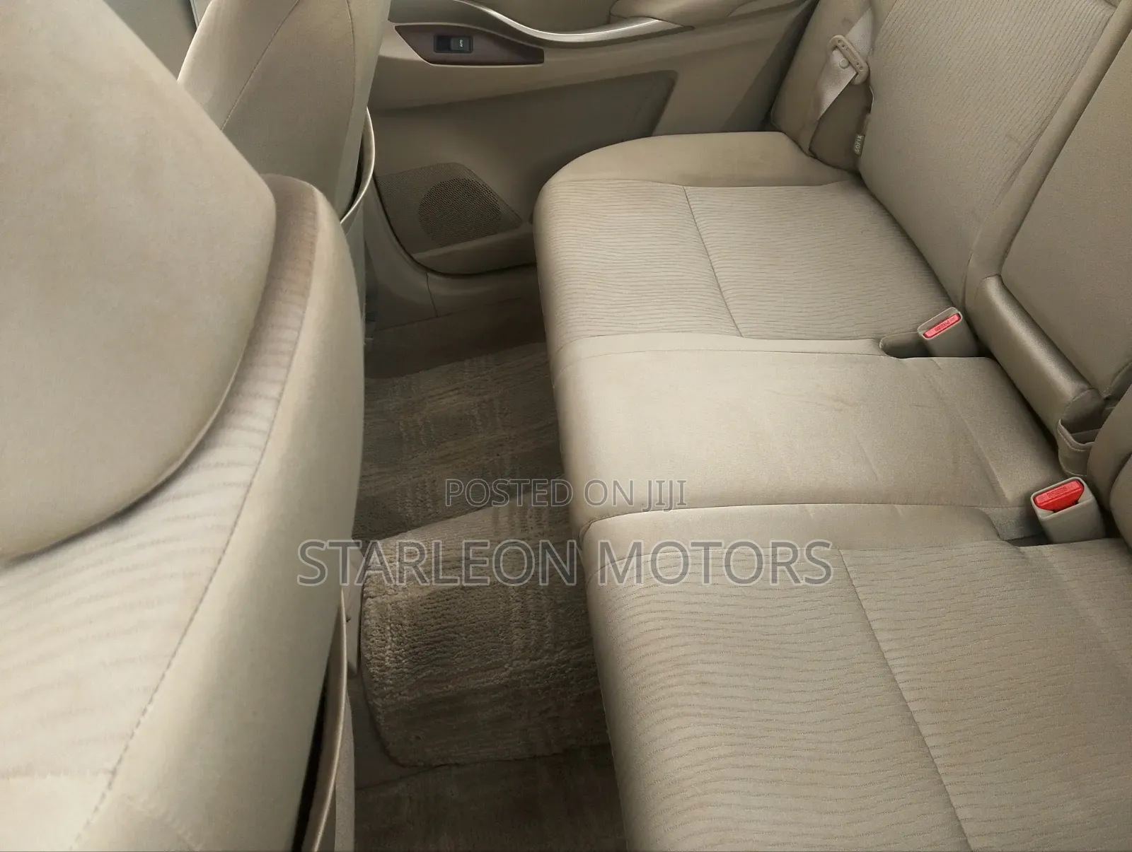 Toyota Premio 2011 White