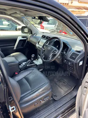 Toyota Land Cruiser Prado 2.8 2017 Black