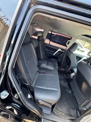 Toyota Land Cruiser Prado 2.8 2017 Black