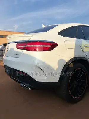 Mercedes-Benz GLE-Class GLE 350d 4MATIC 2017 White