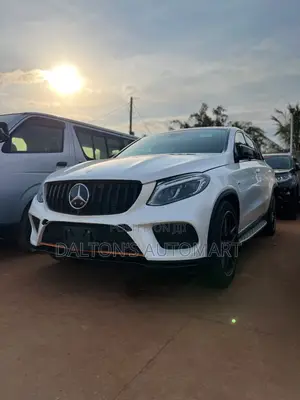 Mercedes-Benz GLE-Class GLE 350d 4MATIC 2017 White