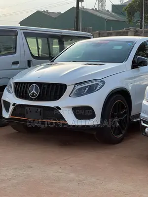 Mercedes-Benz GLE-Class GLE 350d 4MATIC 2017 White