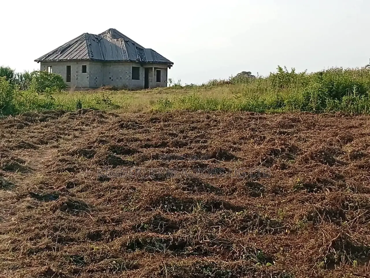 Commercial Plot for Sale – Matugga Gombe Kitungwa