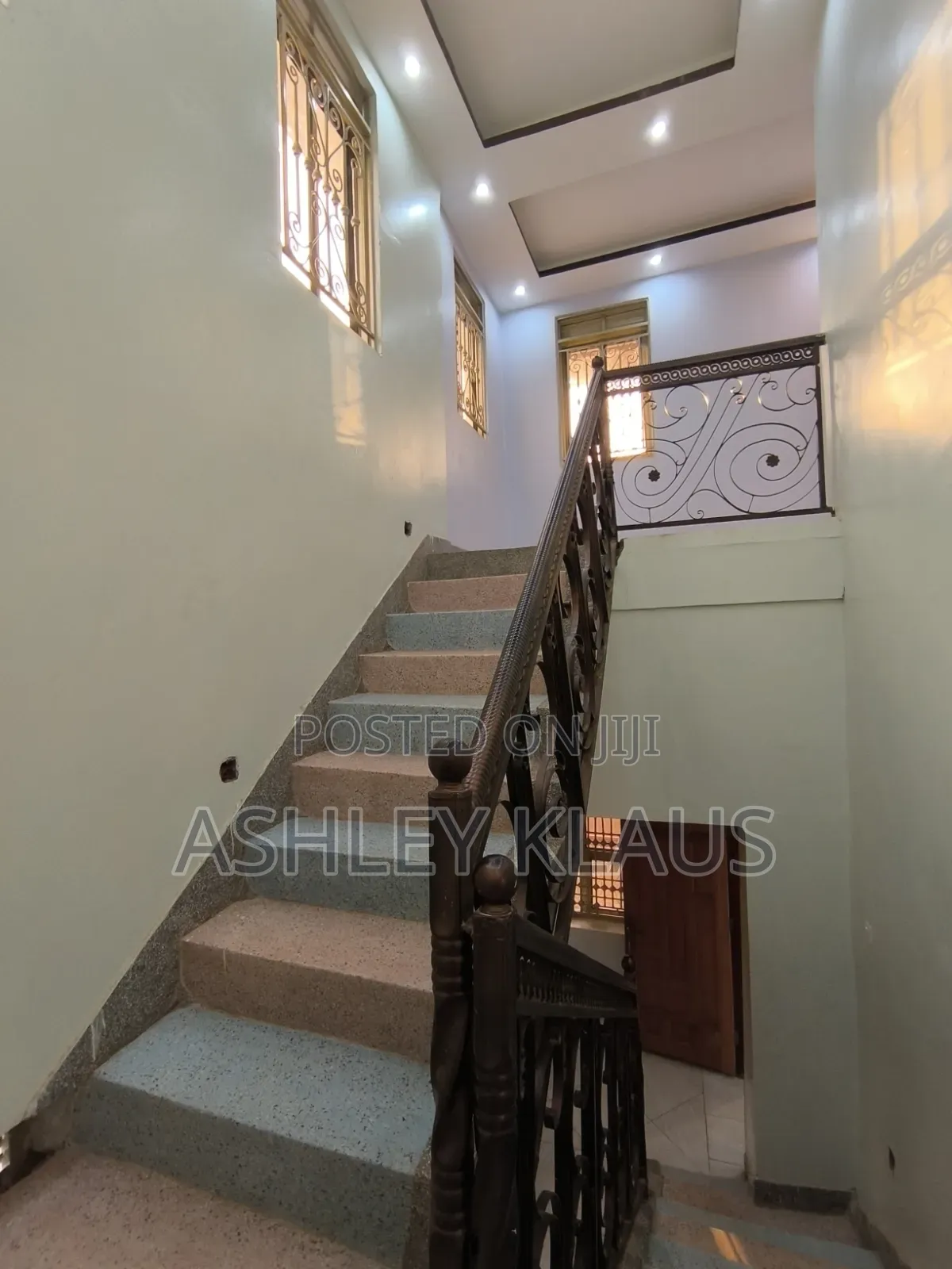 Furnished 4bdrm Block of Flats in Senge Estate, Wakiso / Wakiso
