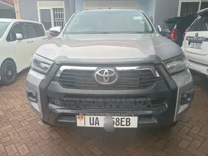 Toyota Hilux 2018 Silver
