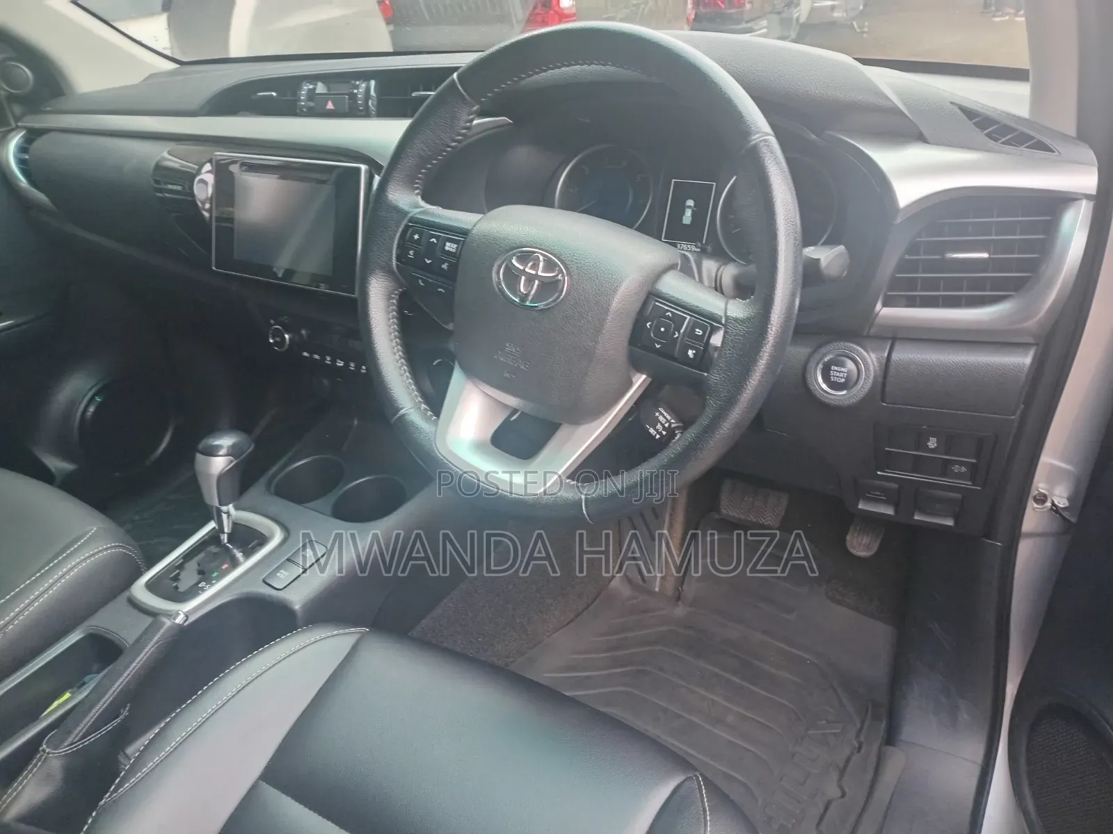 Toyota Hilux 2018 Silver