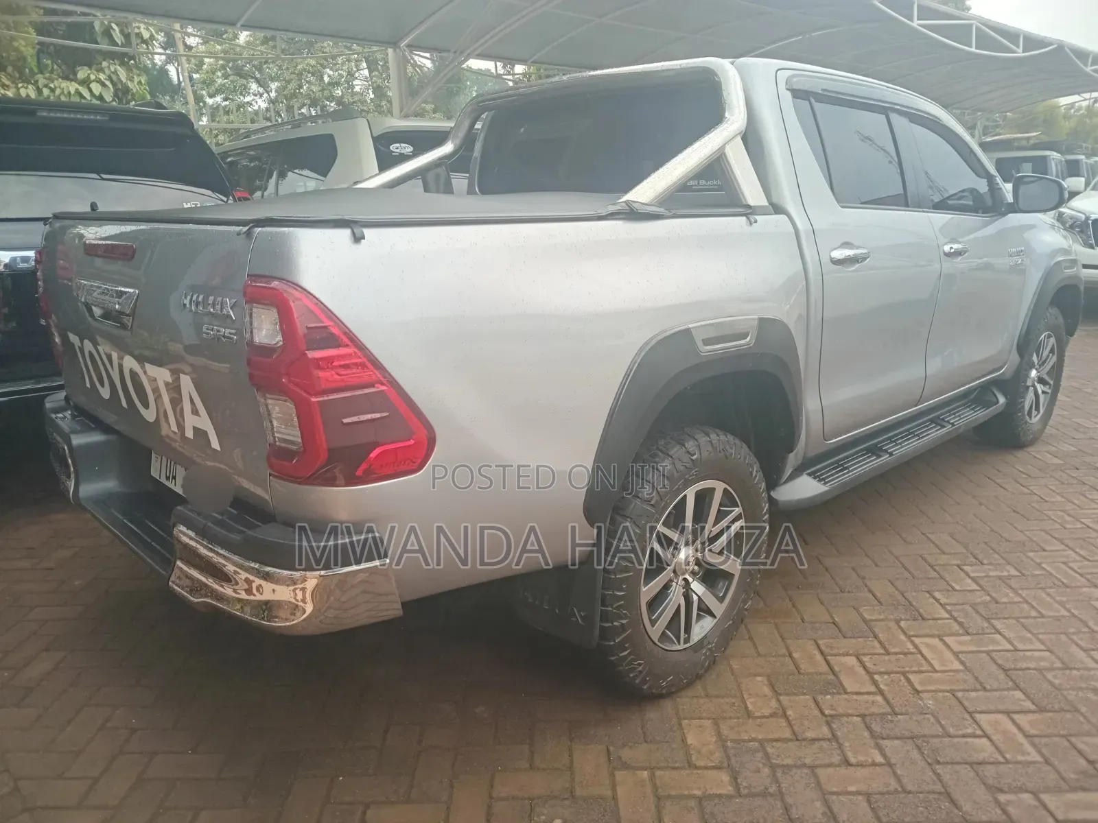 Toyota Hilux 2018 Silver