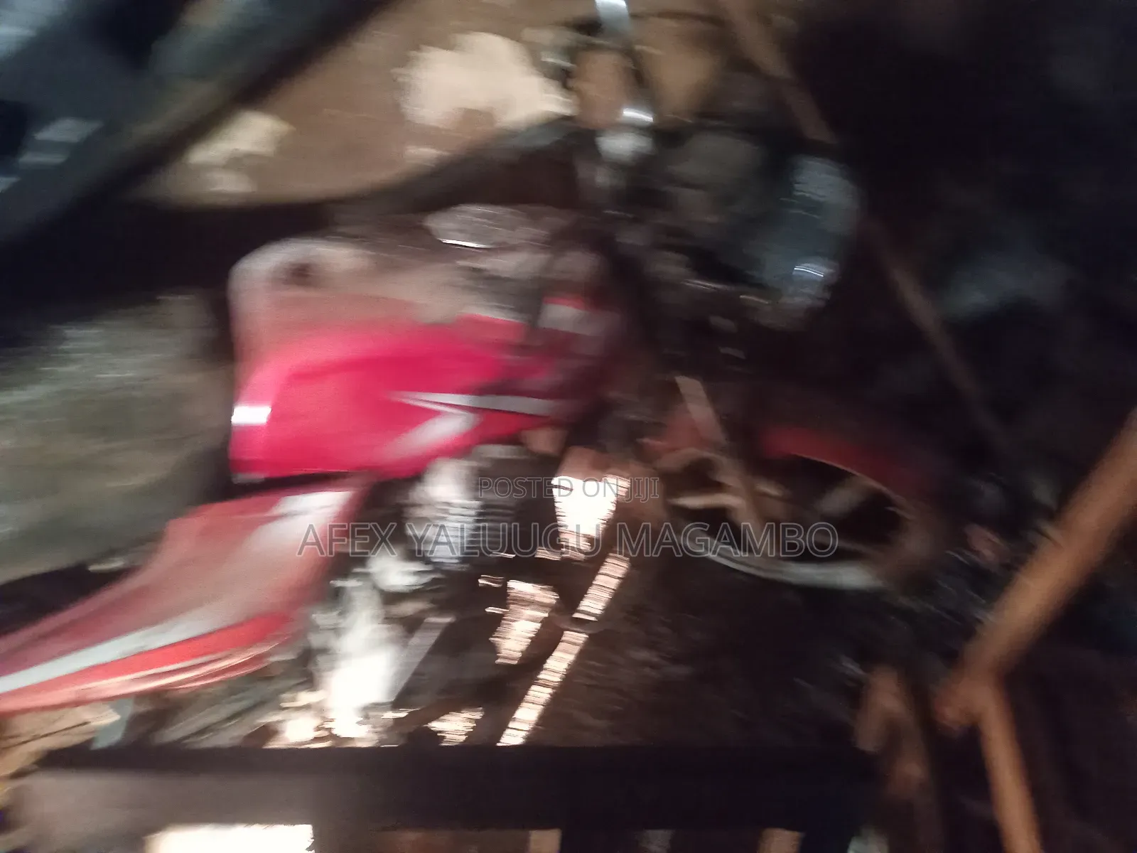 Bajaj CT 125X 2021 Red