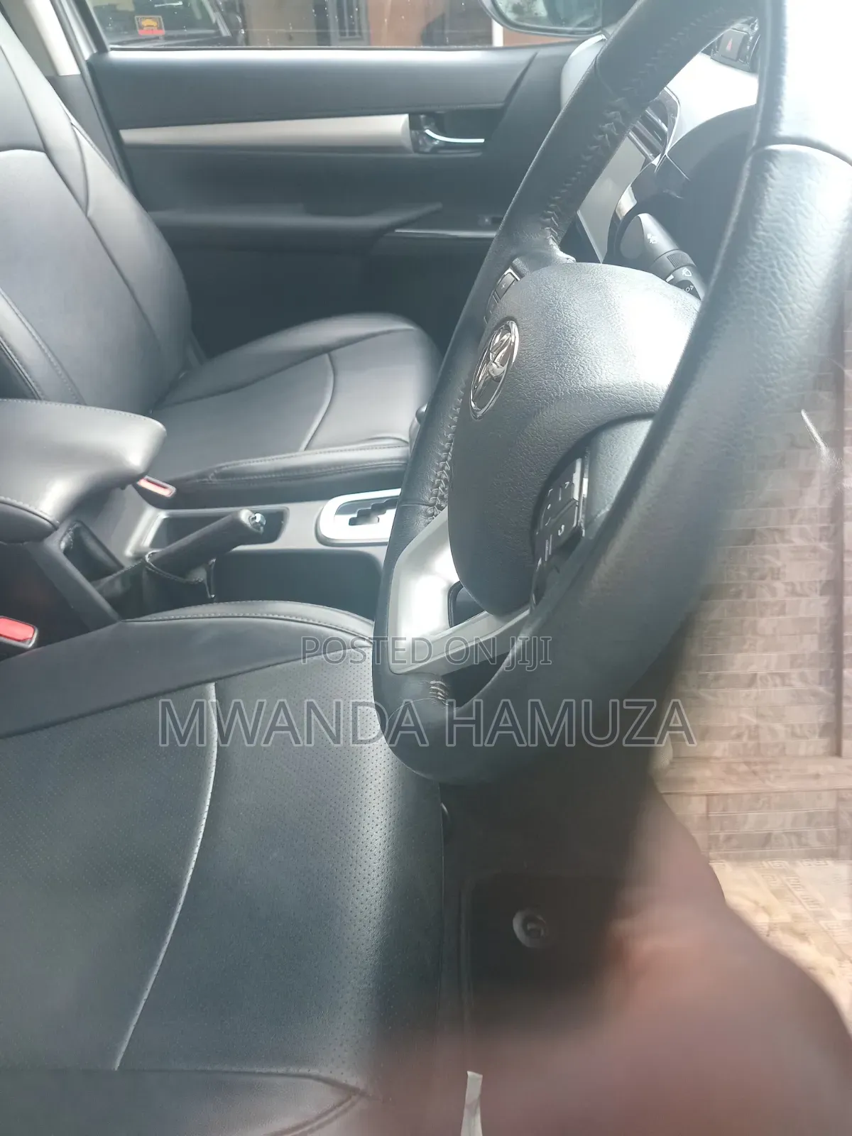 Toyota Hilux 2019 Silver