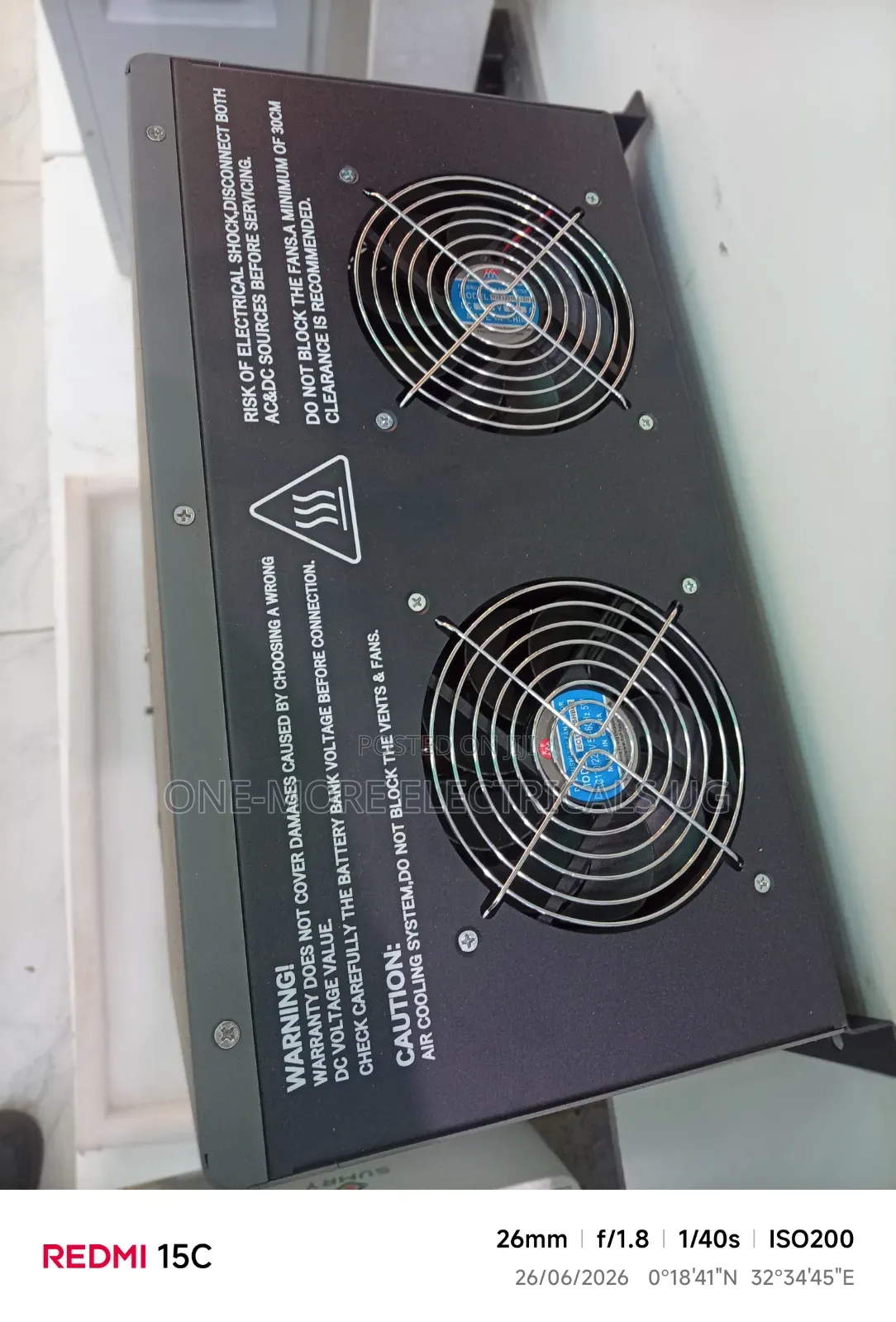 Wall-Mounted Smart Hybrid Inverter Charger 6000kva/48volts.
