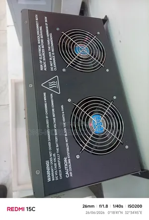 Wall-Mounted Smart Hybrid Inverter Charger 6000kva/48volts.