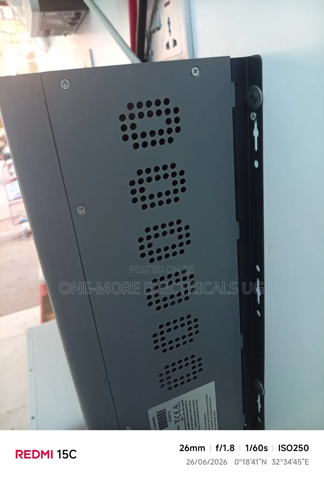 Pure Sine Wave Hybrid Inverter Charger 3000w/24volts