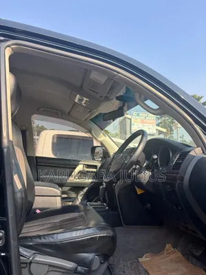 Toyota Land Cruiser 2015 Black