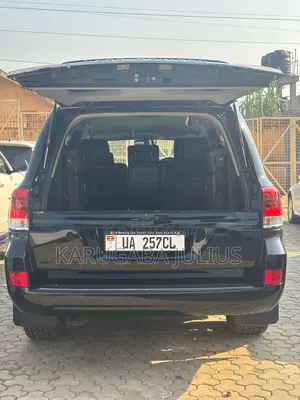 Toyota Land Cruiser 2015 Black