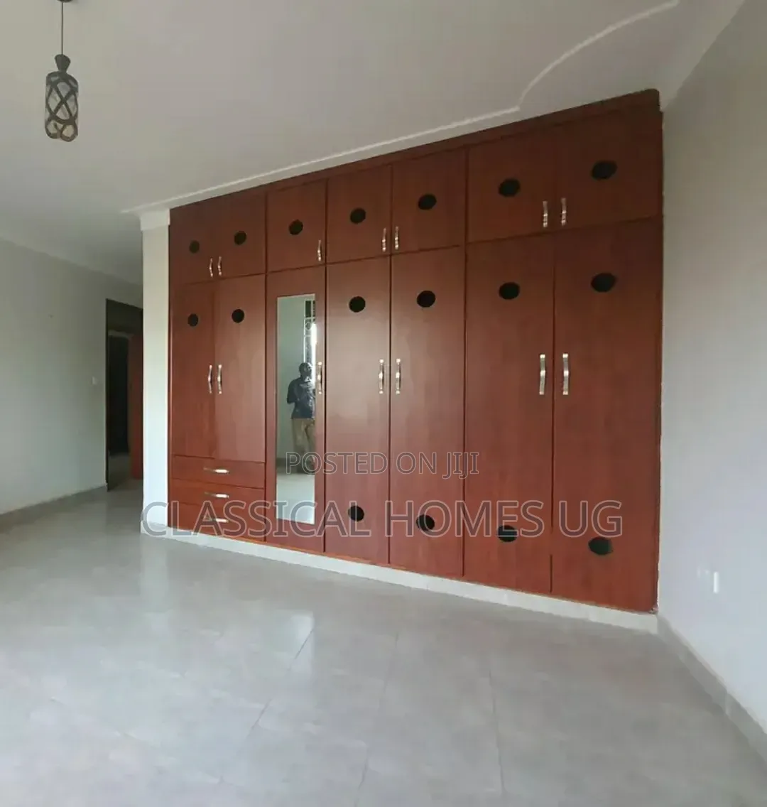 3bdrm Apartment in Kisaasi, Central Division for rent