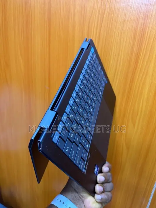 Laptop HP OmniBook Ultra Flip 14" 16GB Intel Core Ultra 7 SSD 512GB