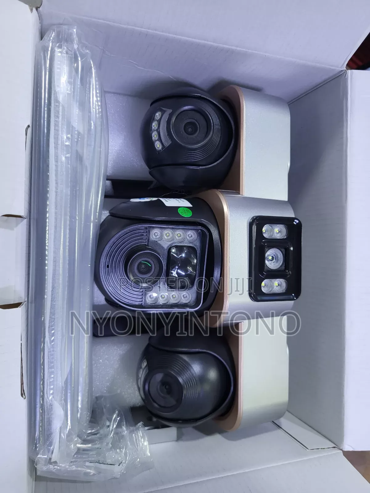 3lens,3screen Smart Advanced Wireless Camera 3 Controllable Camera