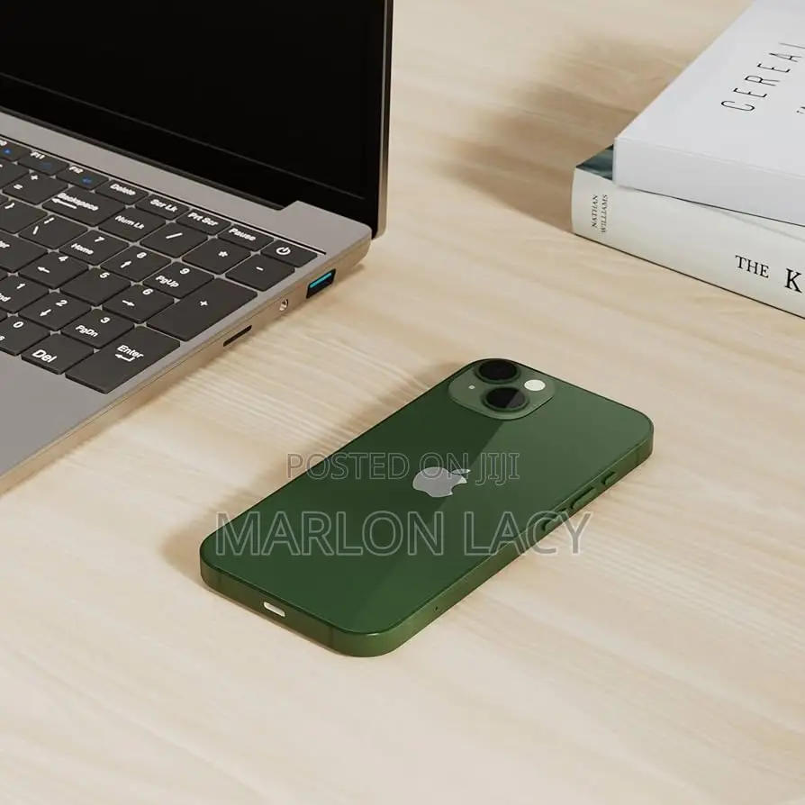 Apple iPhone 13 128 GB Green