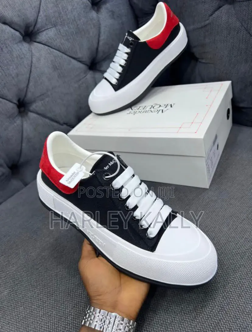 Bossman Sneakers