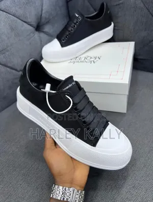 Bossman Sneakers
