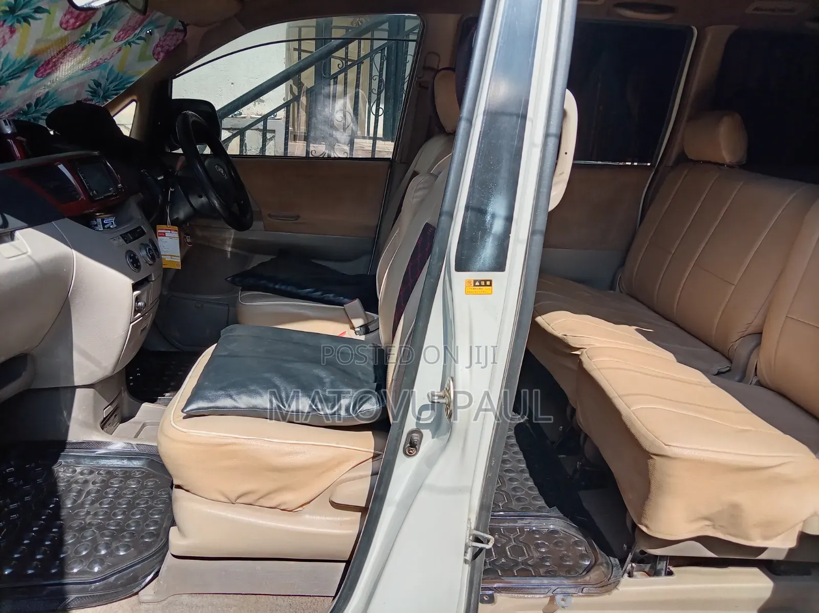 Toyota Noah 2.0 AWD (8 Seater) 2002 White
