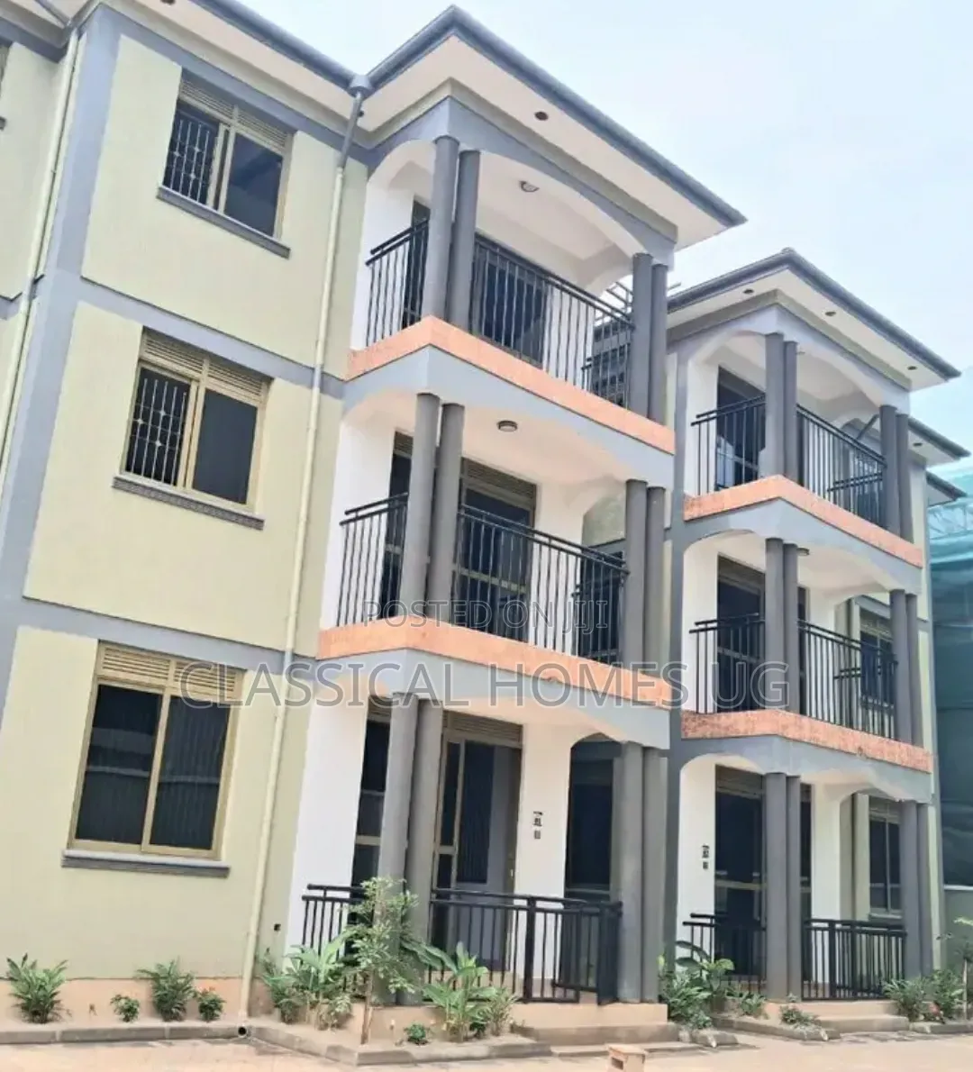 3bdrm Apartment in Muyenga, Central Division for rent
