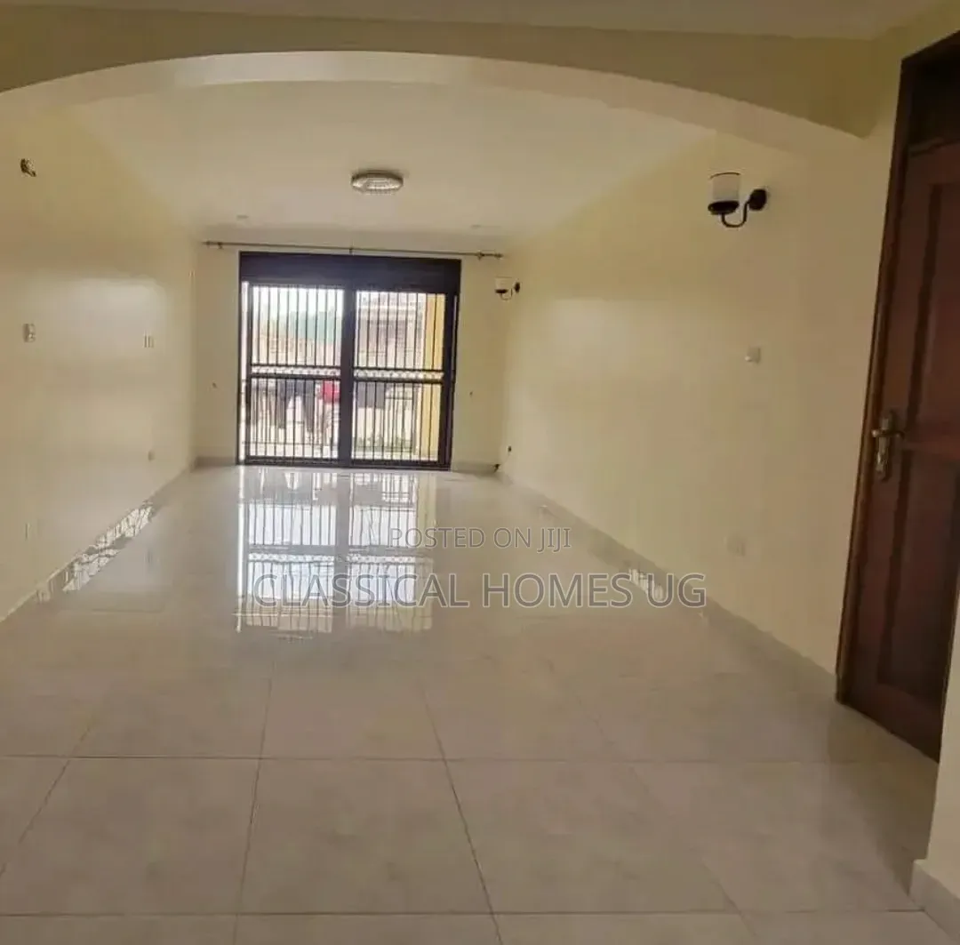 3bdrm Apartment in Lubowa Entebbe Road, Central Division for rent