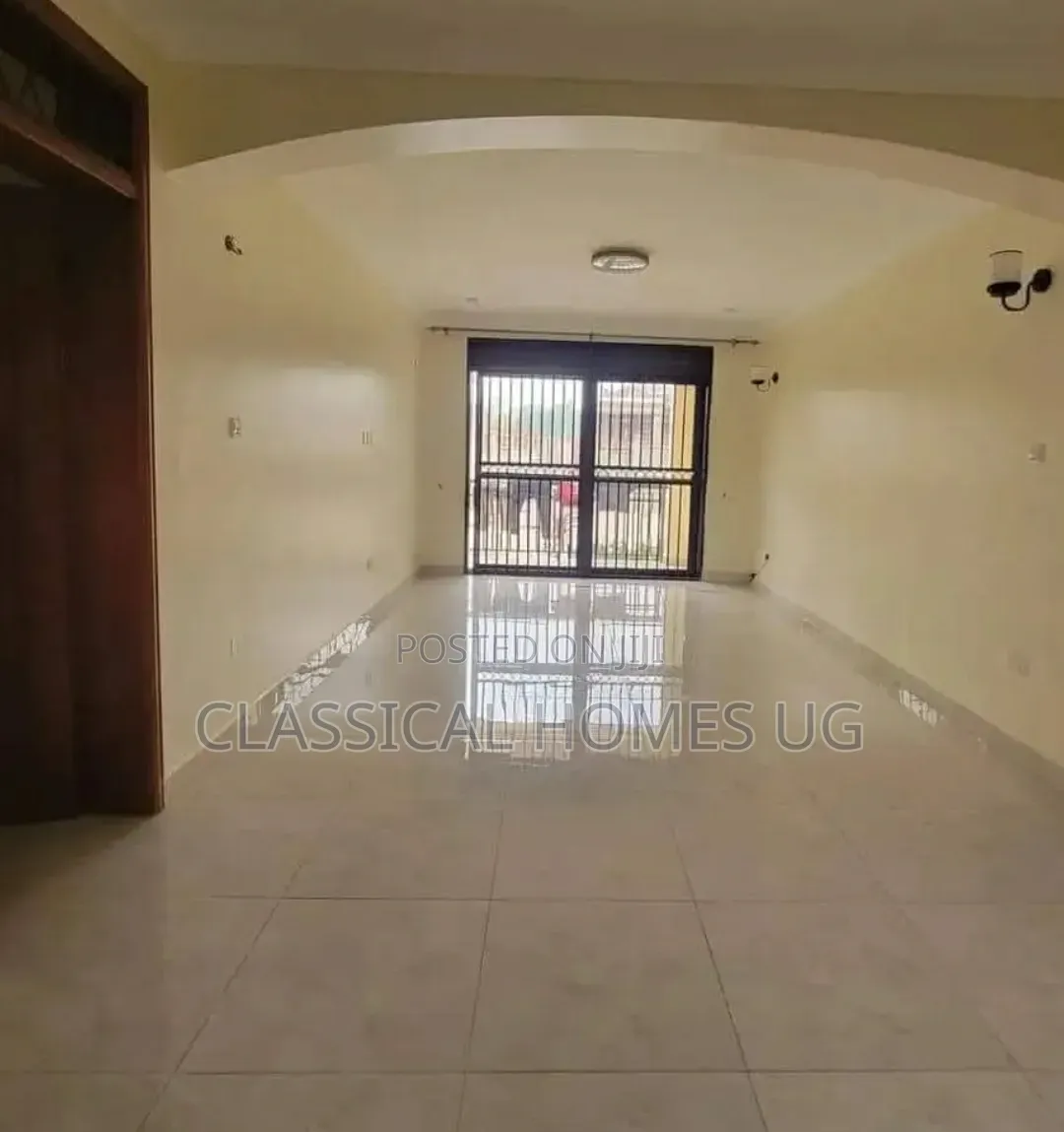 3bdrm Apartment in Lubowa Entebbe Road, Central Division for rent