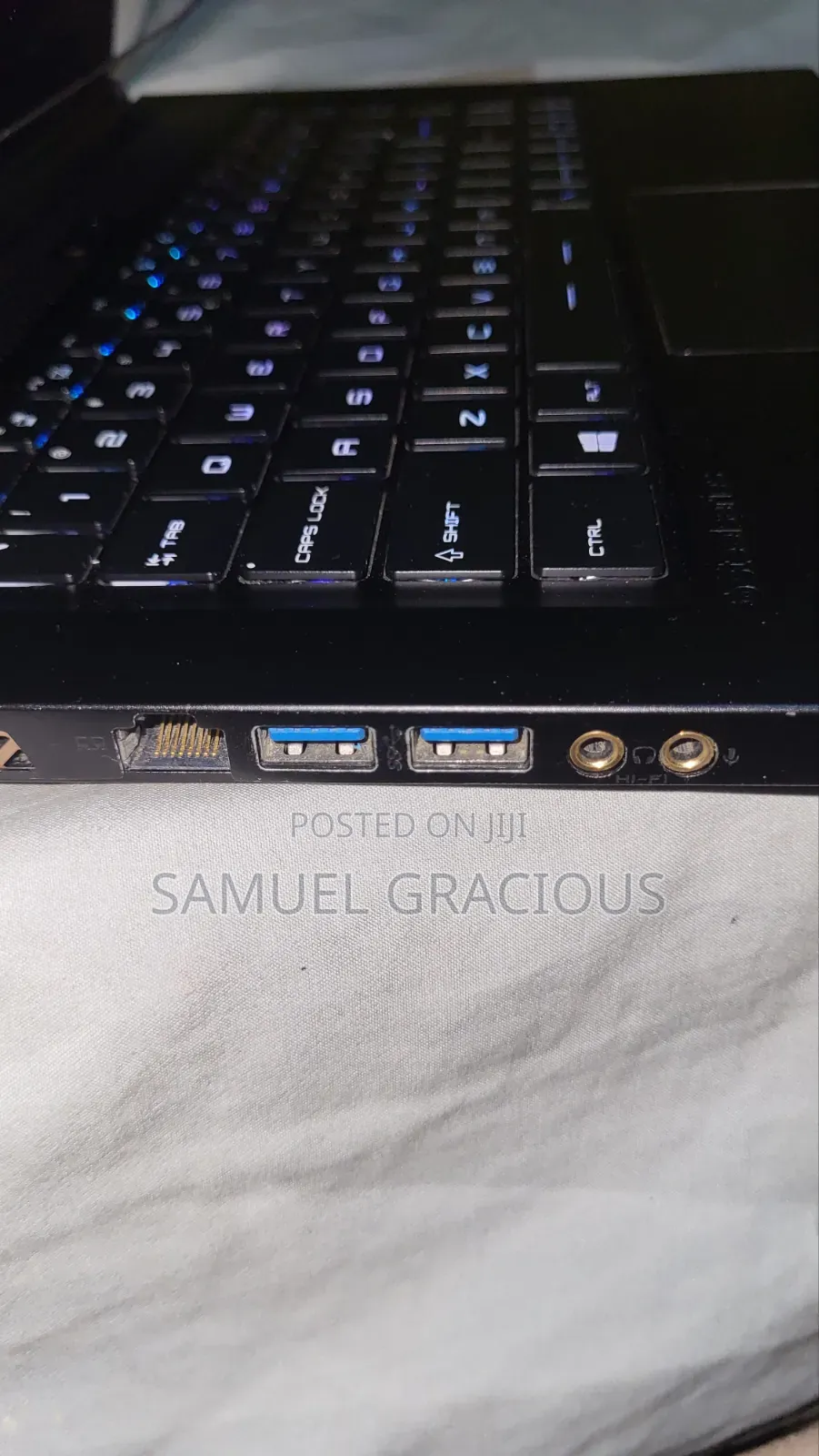 Laptop MSI GS65 Stealth Thin 8RF 16GB Intel Core i7 SSHD+SSD 1.5T