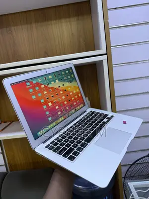 Laptop Apple MacBook 2013 8GB Intel Core i5 SSD 128GB