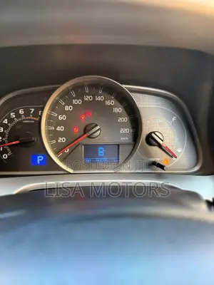 Toyota RAV4 LE 4dr SUV (2.5L 4cyl 6A) 2015 Gray