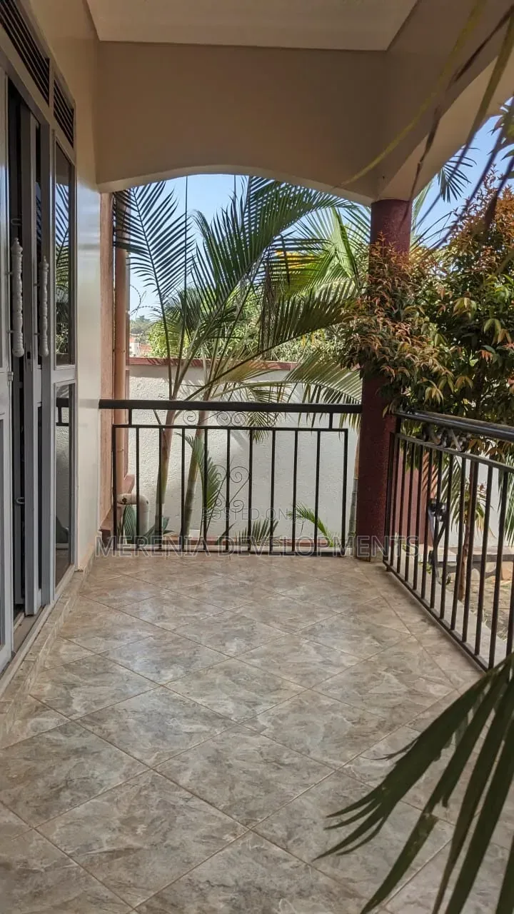 3bdrm House in Bwebajja, Central Division for rent