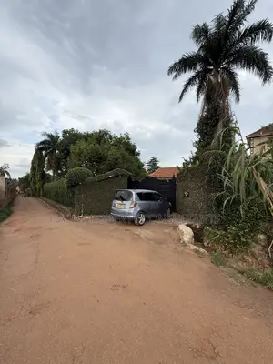 3bdrm House in Muyunyo, Central Division for rent