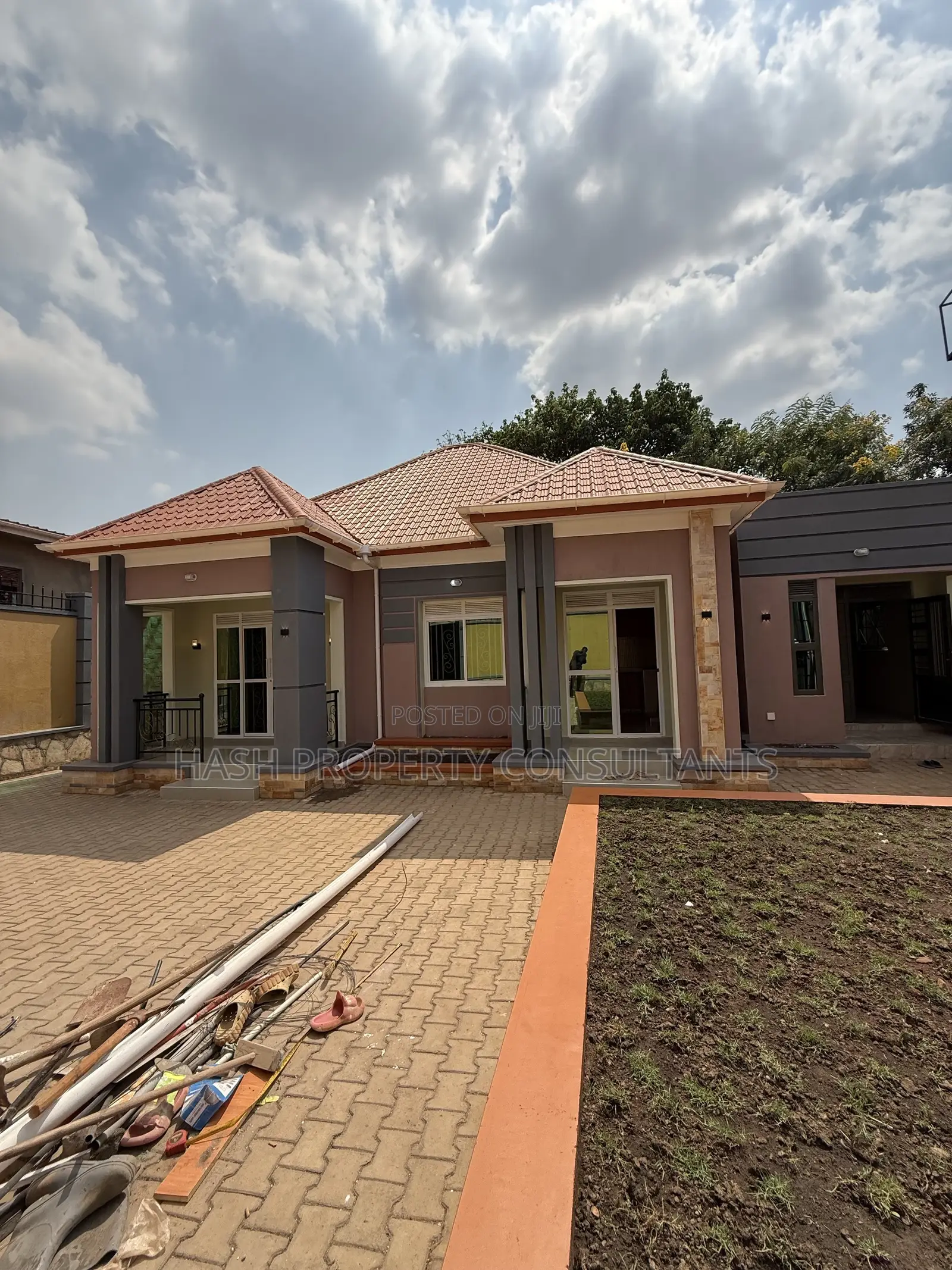 3bdrm House in Lukuli, Makindye for sale