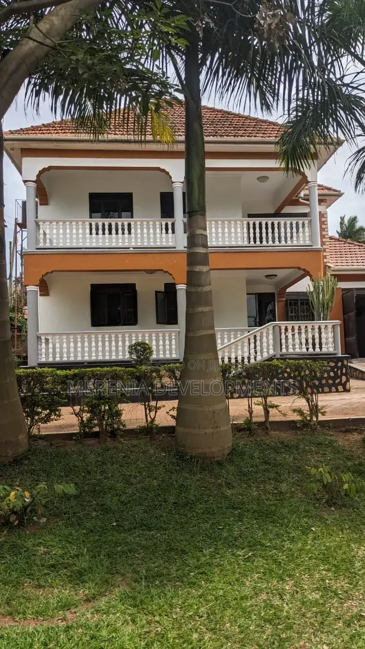 4bdrm House in Buziga, Makindye for rent