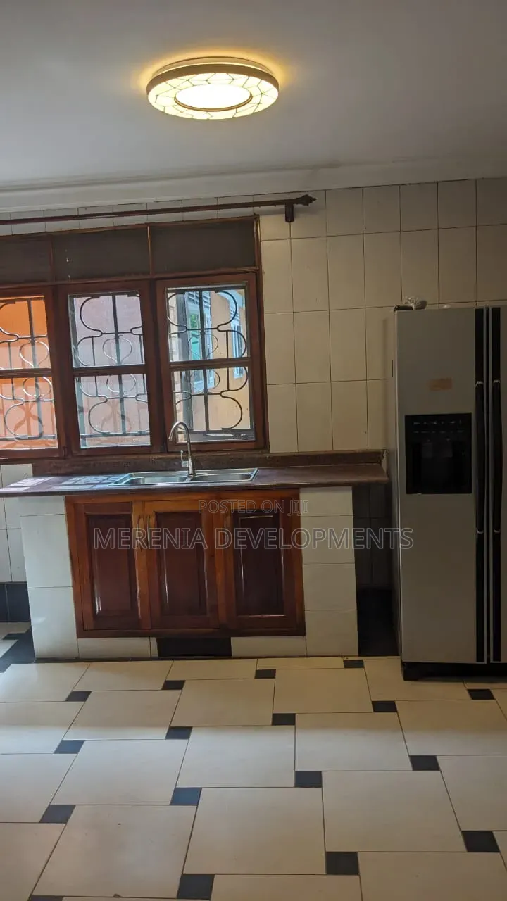 4bdrm House in Buziga, Makindye for rent