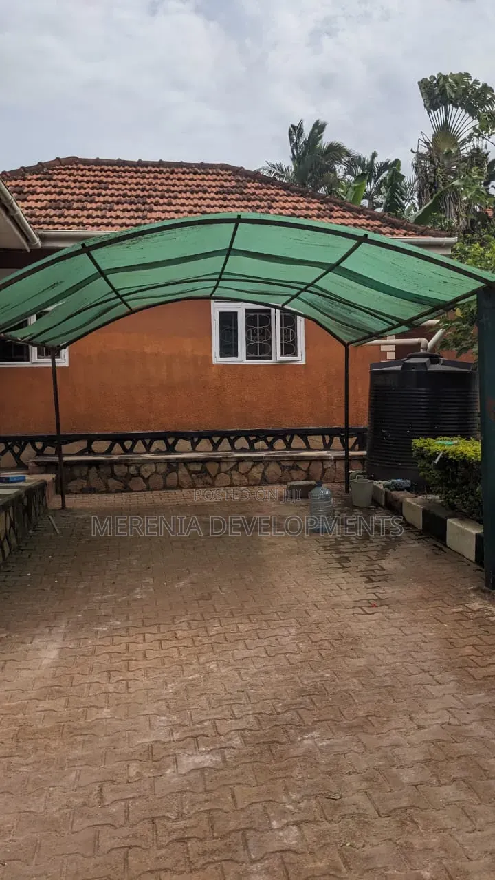 4bdrm House in Buziga, Makindye for rent
